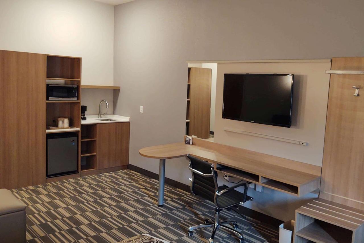 Microtel Inn & Suites By Wyndham Liberty Ne Kansas City Area Extérieur photo