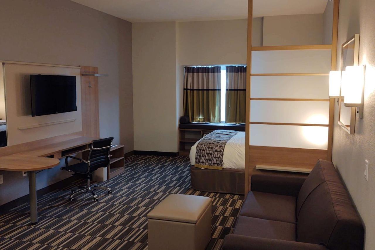 Microtel Inn & Suites By Wyndham Liberty Ne Kansas City Area Extérieur photo