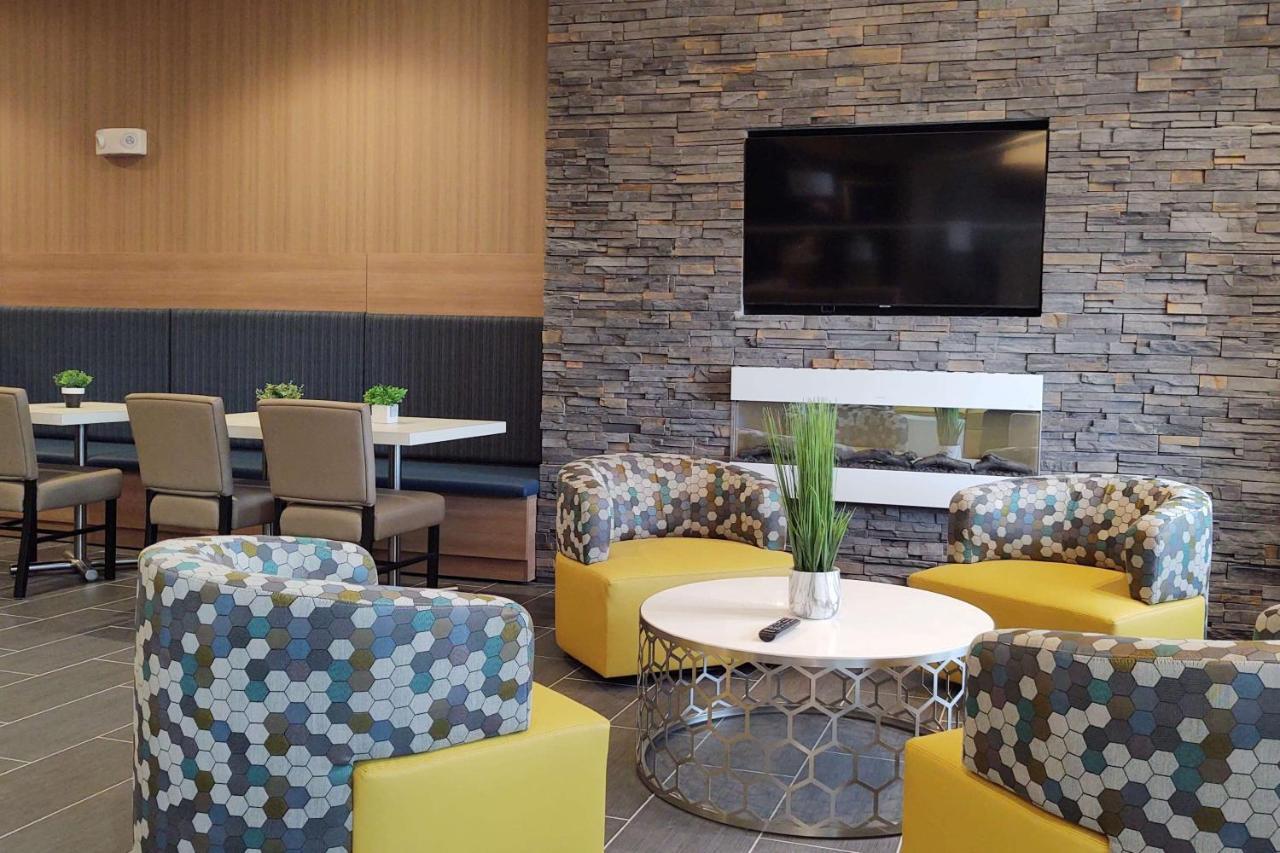 Microtel Inn & Suites By Wyndham Liberty Ne Kansas City Area Extérieur photo
