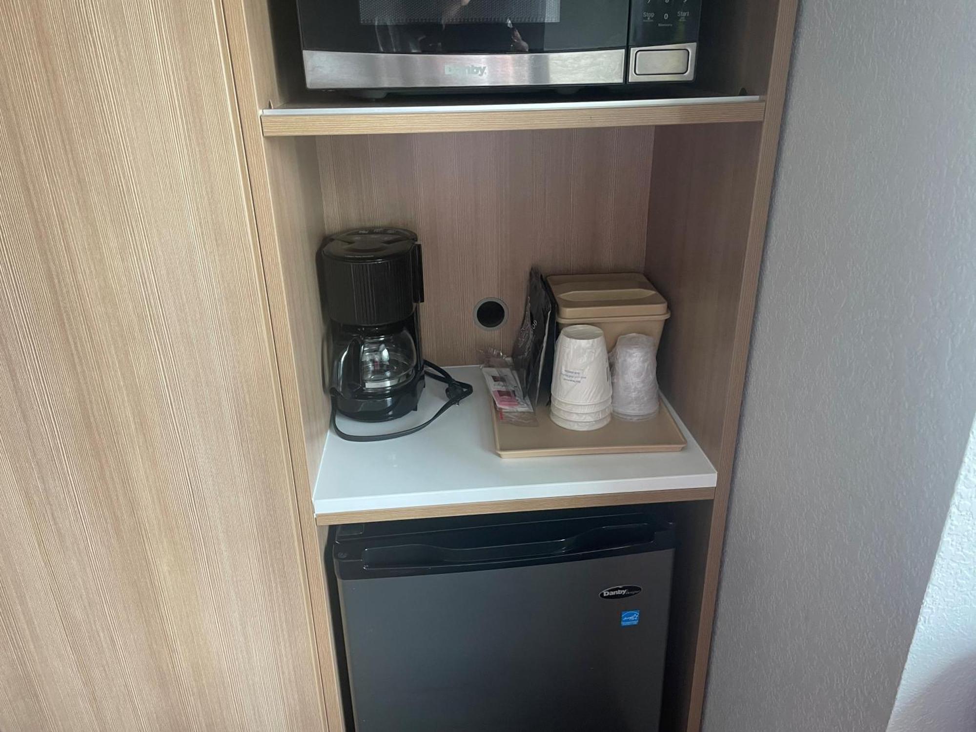 Microtel Inn & Suites By Wyndham Liberty Ne Kansas City Area Extérieur photo